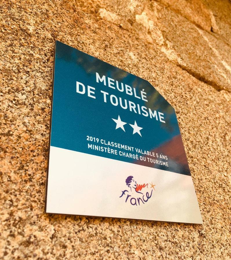 Gites De La Touche Aux Pourvoirs Combourg Eksteriør billede
